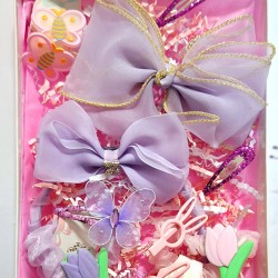 Кутия с красиви детски аксесоари за коса  Лила