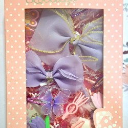 Кутия с красиви детски аксесоари за коса Лила Кутия с красиви детски аксесоари за коса Лила