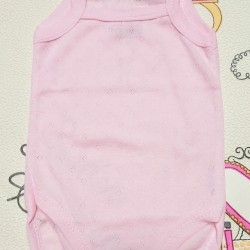 Бебешко боди потник в розово с тънка презрамка от дишаща материя Бебешко боди потник в розово с тънка презрамка от дишаща материя