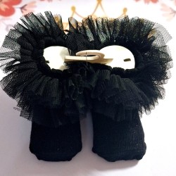 Бебешки чорапи в черно с черен тюл