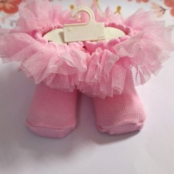 Бебешки чорапи в розово с розов тюл 0-9м