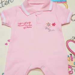 Бебешки летен гащеризон/ромпър с якичка в светло розово Бебешки летен гащеризон/ромпър с якичка в светло розово