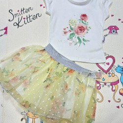 Детски летен комплект с тюлена жълта пола и бяла блуза с цветя
