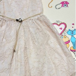 Елегантна детска рокля в екрю с дънков елек