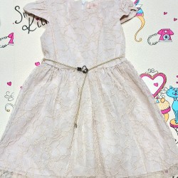 Елегантна детска рокля в екрю с дънков елек