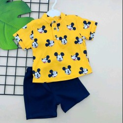 Детски летен комплект с жълта блуза с Мики Маус Детски летен комплект с жълта блуза с Мики Маус