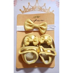 Бебешки комплект в златисто от обувки и лента за коса Бебешки комплект в златисто от обувки и лента за коса