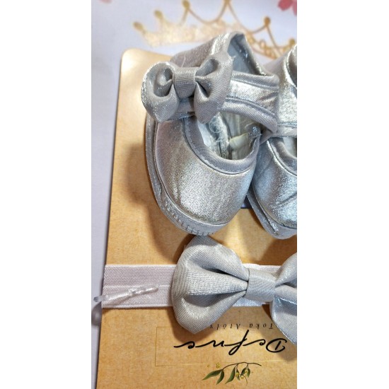 Бебешки комплект от обувки и лента за коса в сребристо 0м-9м