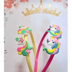 Комплект от 2 диадеми с Еднорог в жълто и цикламено Комплект от 2 диадеми с Еднорог в жълто и цикламено