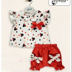 Бебешки летен комплект с блуза с яка и червени къси панталони с панделки Бебешки летен комплект с блуза с яка и червени къси панталони с панделки