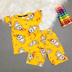 Ежедневен детски летен комплект в жълто с котета Ежедневен детски летен комплект в жълто с котета