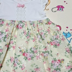 Красива лятна детска рокля в жълто и бяло  Цветен букет