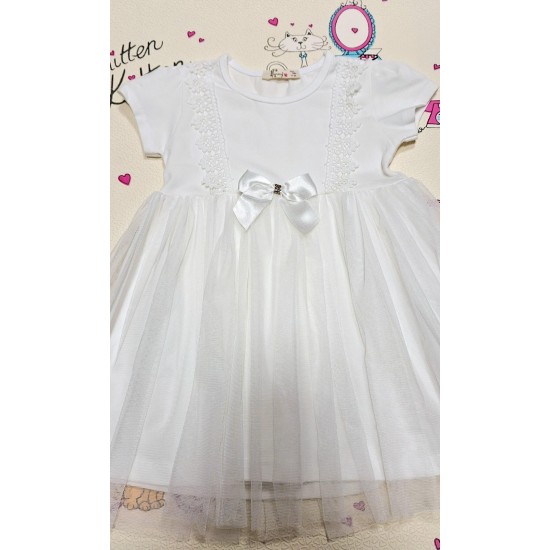 Бяла детска рокля с къс ръкав и тюл Бяла детска рокля с къс ръкав и тюл