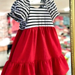 Елегантна детска рокля в червено и бяло-черно райе Лейла Елегантна детска рокля в червено и бяло-черно райе Лейла