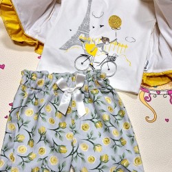 Бебешки комплект с жълт елек,блуза и панталон на цветя