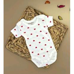 Бебешко боди в бяло на червени сърца Бебешко боди в бяло на червени сърца