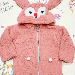 Преходно пухкаво яке в розово с качулка и уши ,,Зайче Преходно пухкаво яке в розово с качулка и уши ,,Зайче