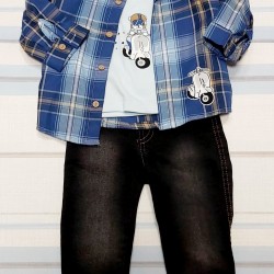 Детски комплект с риза,блуза и черни дънки