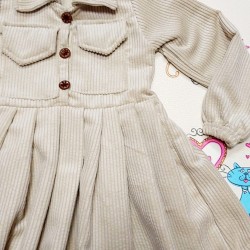 Детска джинсова рокля в бежово с яка