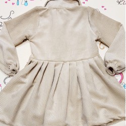 Детска джинсова рокля в бежово с яка