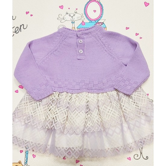 Плетена бебешка рокля в лилаво с дантела