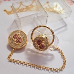 Луксозен биберон залъгалка в розово с клипс и верижка  Стъпчици