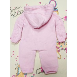 Пухкав бебешки гащеризон с качулка от розово плетиво Пухкав бебешки гащеризон с качулка от розово плетиво