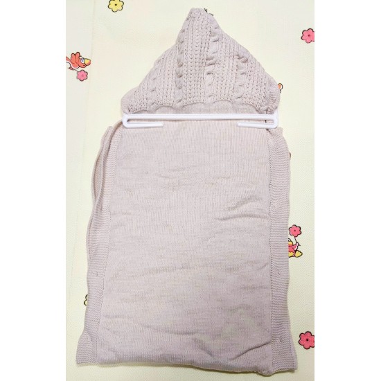 Бебешко порт бебе чувалче с качулка и подплата в бежово Бебешко порт бебе чувалче с качулка и подплата в бежово