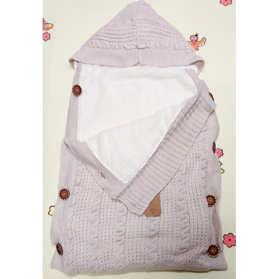 Бебешко порт бебе чувалче с качулка и подплата в бежово Бебешко порт бебе чувалче с качулка и подплата в бежово