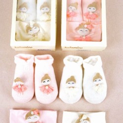 Луксозна кутия с бебешки чорапи и лента за коса  Балерина