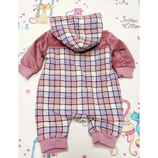 Бебешки мекичък гащеризон/космонавт в розово каре Бебешки мекичък гащеризон/космонавт в розово каре