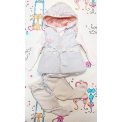 Бебешки комплект с елек в екрю с рози BELLISSIMA Бебешки комплект с елек в екрю с рози BELLISSIMA