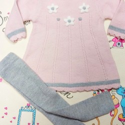 Детски плетен комплект в розово и сиво Детски плетен комплект в розово и сиво