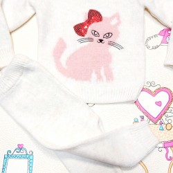Бебешки плетен комплект в екрю с котенце Бебешки плетен комплект в екрю с котенце