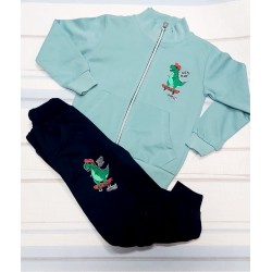 Детски спортен комплект в зелено  Динозавър със скейтборд