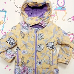 Детско преходно яке в жълто и лилаво на цветя с качулка Детско преходно яке в жълто и лилаво на цветя с качулка