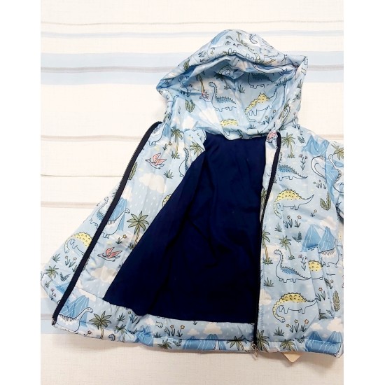Бебешко преходно яке с качулка в синьо с динозаври Бебешко преходно яке с качулка в синьо с динозаври