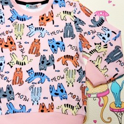 Детска блуза в розово с котки Детска блуза в розово с котки