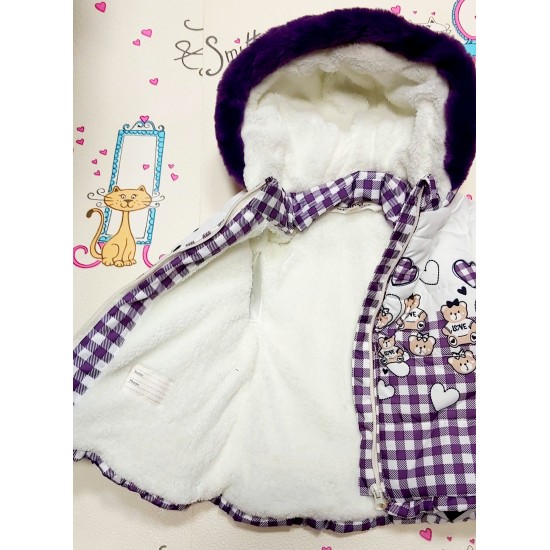 Пухкаво зимно детско яке с мечета в бяло и лилаво Пухкаво зимно детско яке с мечета в бяло и лилаво