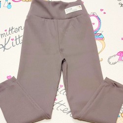 Детско бежово/кафяво долнище за момиче Детско бежово/кафяво долнище за момиче