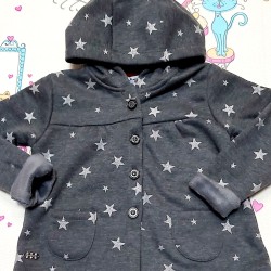 Меко яке тип суичър с качулка в сиво на звездички Меко яке тип суичър с качулка в сиво на звездички