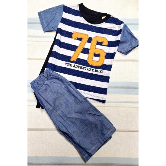 Детски летен комплект с блуза в тъмносиньо и бяло райе и дънкови къси панталони