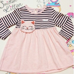 Детска рокля в светло розово райе с коте Детска рокля в светло розово райе с коте