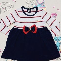 Сладка бебешка рокля в тъмносиньо и бяло с червена панделка Сладка бебешка рокля в тъмносиньо и бяло с червена панделка