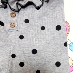 Долнище за момиче в светло сиво на черни точки Долнище за момиче в светло сиво на черни точки
