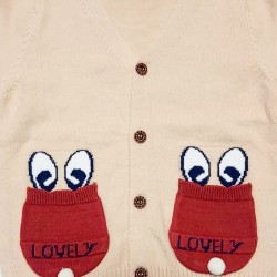 Бебешка бежова жилетка Бебешка бежова жилетка