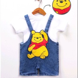 Детски летен дънков гащеризон с бяла тениска с Мечо Пух Детски летен дънков гащеризон с бяла тениска с Мечо Пух