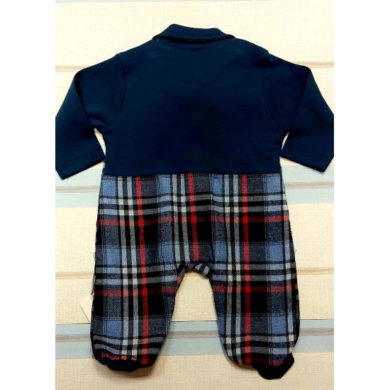 Бебешки гащеризон с папионка в тъмносиньо каре Бебешки гащеризон с папионка в тъмносиньо каре