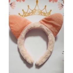 Пухкава диадема с ушички в розово Пухкава диадема с ушички в розово