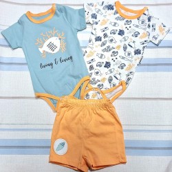 Бебешки летен комплект от 2 бодита и оранжеви къси панталонки Бебешки летен комплект от 2 бодита и оранжеви къси панталонки